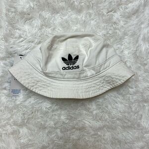 ADIDAS Bucket hat